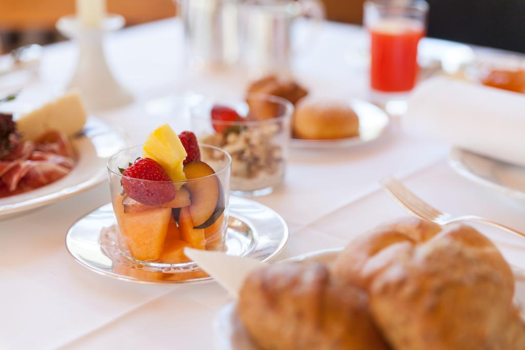 Hotel Tre Cime Sesto - Sexten Екстериор снимка